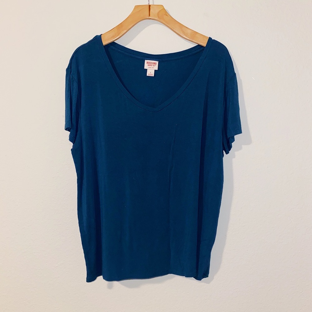 MOSSIMO | VNECK TOP | SZ L